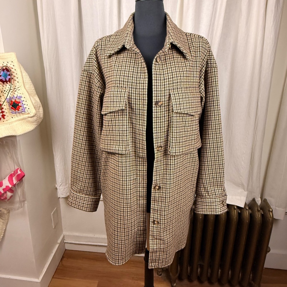 H&M Beige Houndstooth Utility Jacket